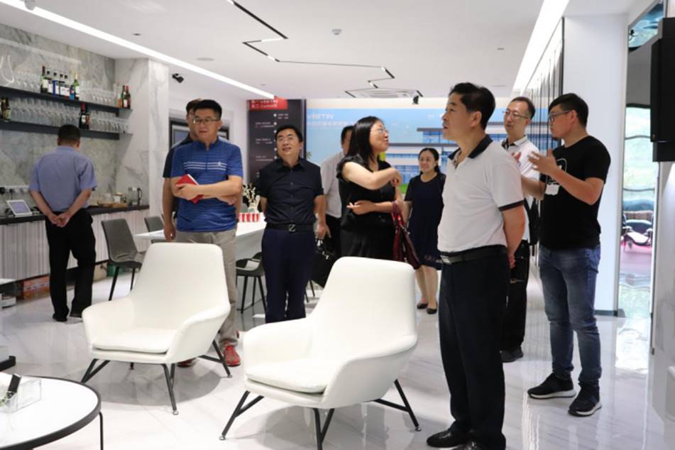 //mmbiz.qpic.cn/mmbiz_png/5ZbIvwGiclvZI3uz8O0VDk0VicVdeV8owoXWXdibV51KQfB9B6w9XIfjprYUPzsMYcWhXlCwE5kEWIibs3jicfLhDcQ/640?wx_fmt=png&tp=webp&wxfrom=5&wx_lazy=1&wx_co=1